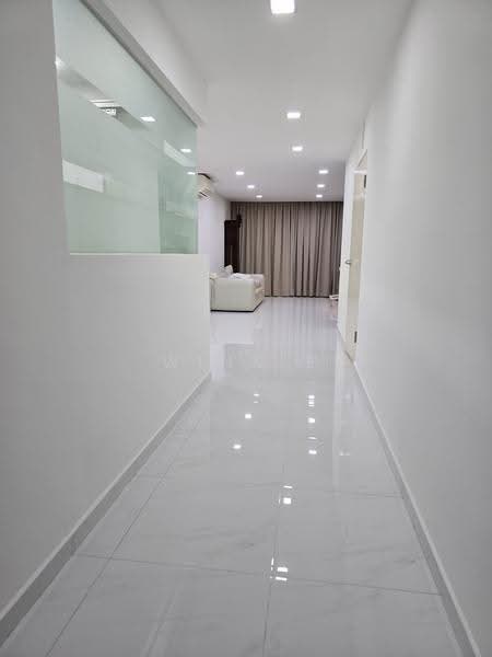 641B Punggol Drive, 641B Punggol Drive, Hougang / Punggol / Sengkang, 3 Bedrooms, 1,184 sqft, HDB Flat For Rent, by Winnie Chiar, 500259282 - Corridor - PropertyGuru.com.sg