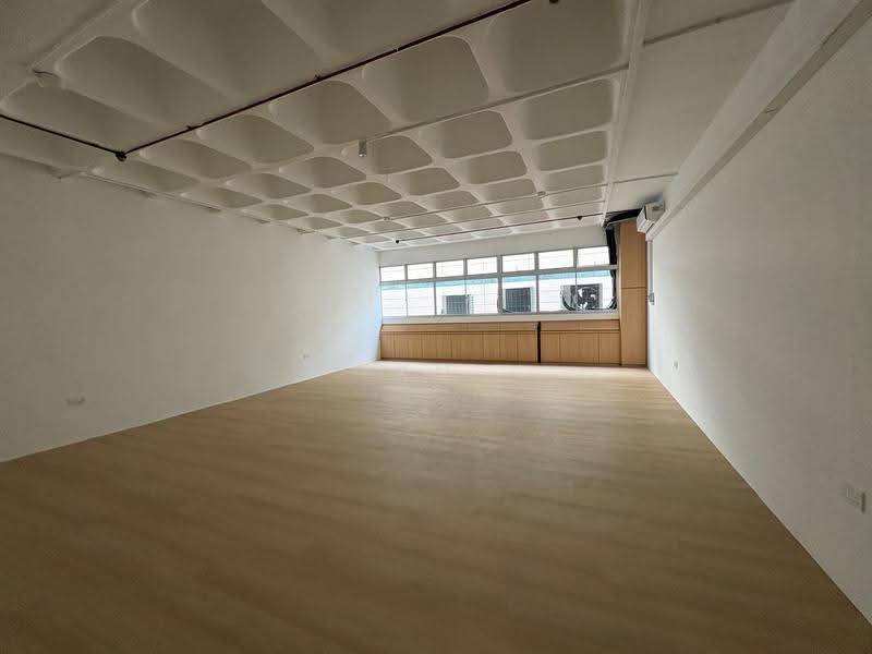 Valiant Industrial Building, 30 Kallang Pudding Road, Macpherson / Potong Pasir, 680 sqft, Light Industrial (B1) For Rent, by XU ANSON, 500259302 - Interior - CommercialGuru.com.sg