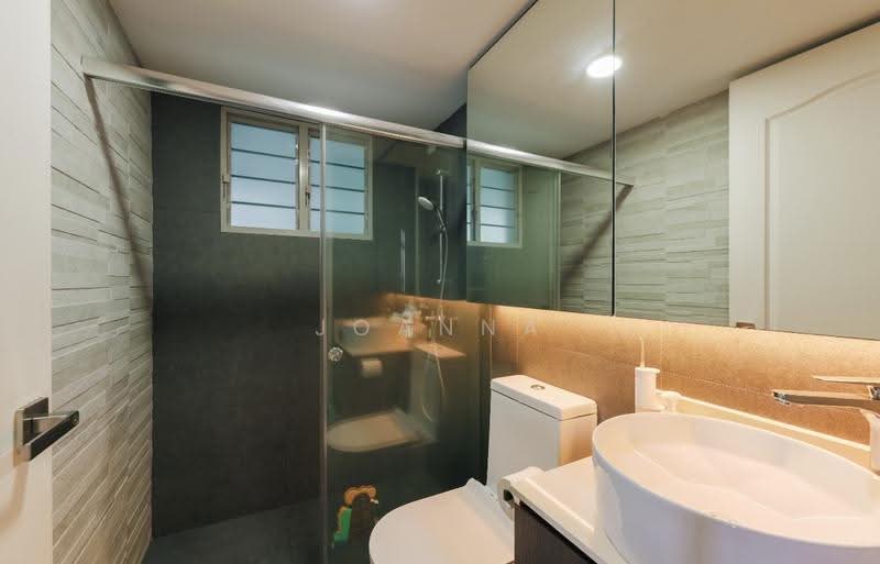 51 Strathmore Avenue, 51 Strathmore Avenue, Alexandra / Commonwealth, 3 Bedrooms, 969 sqft, HDB Flat For Sale, by Joanna, 500259309 - Bathroom - PropertyGuru.com.sg