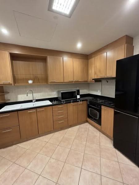 Sims Residences, 8 Lorong 39 Geylang, Eunos / Geylang / Paya Lebar, 4 Bedrooms, 1,432 sqft, Apartment For Sale, by Eugene Lee, 500259313 - Kitchen - PropertyGuru.com.sg