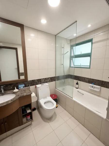 Sims Residences, 8 Lorong 39 Geylang, Eunos / Geylang / Paya Lebar, 4 Bedrooms, 1,432 sqft, Apartment For Sale, by Eugene Lee, 500259313 - Bathroom - PropertyGuru.com.sg