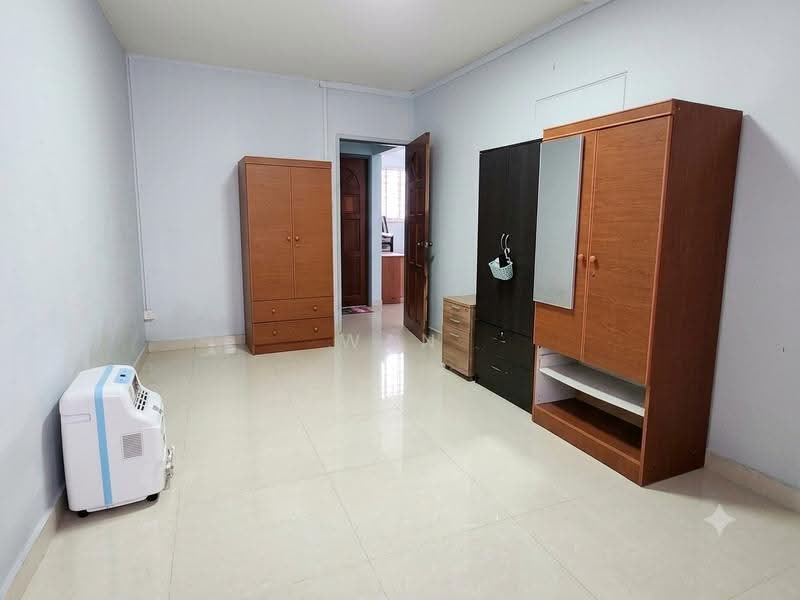 720 Jurong West Avenue 5, 720 Jurong West Avenue 5, Boon Lay / Jurong / Tuas, 3 Bedrooms, 1,110 sqft, HDB Flat For Sale, by Wan Rahmat, 500259315 - PropertyGuru.com.sg