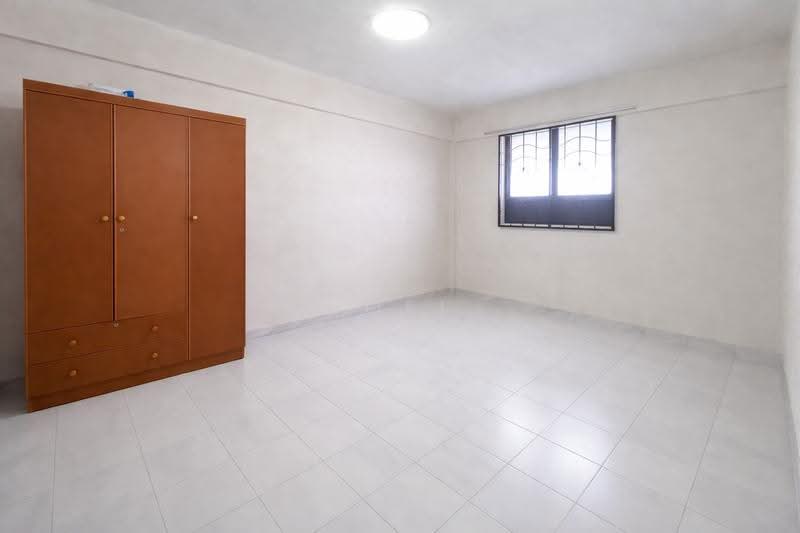 151 Yishun Street 11, 151 Yishun Street 11, Sembawang / Yishun, 2 Bedrooms, 721 sqft, HDB Flat For Sale, by Joei Lim 林芯彤, 500259358 - Bedroom - PropertyGuru.com.sg