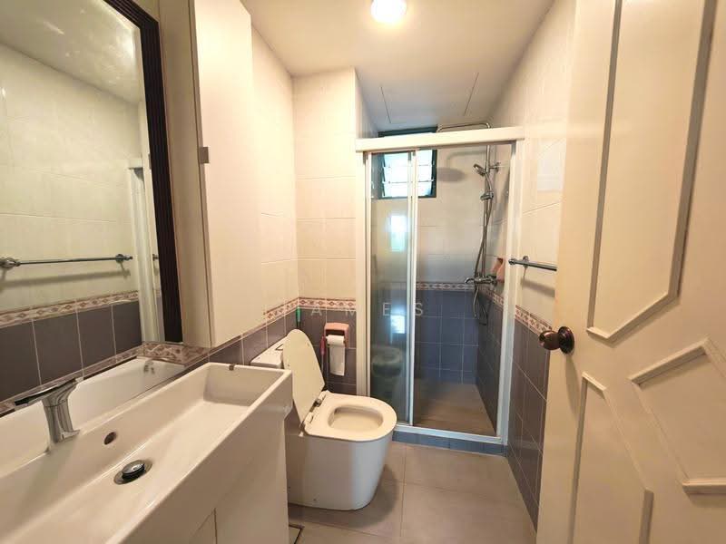 Stratford Court, 41A Bedok Ria Crescent, Bedok / Upper East Coast, 3 Bedrooms, 1,163 sqft, Condominium For Rent, by James Boey, 500259366 - PropertyGuru.com.sg