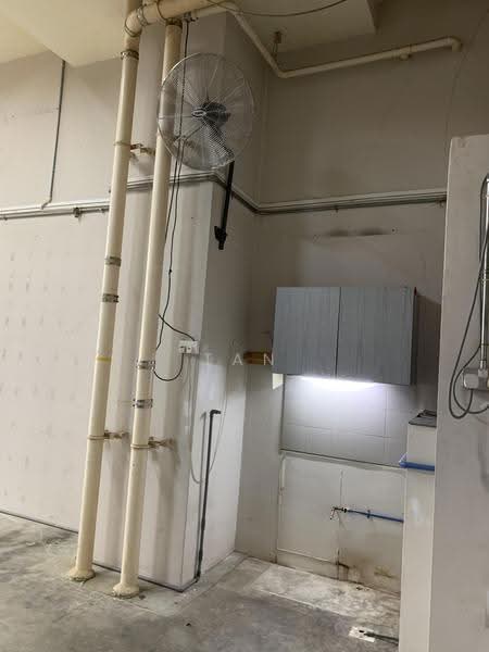 Pantech Business Hub, 194 Pandan Loop, Buona Vista / West Coast / Clementi New Town, 1,216 sqft, Factory / Workshop (B2) For Sale, by Tan See Chuan, 500259387 - CommercialGuru.com.sg