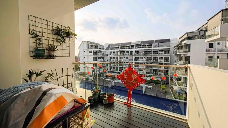 Casa Cambio, 11 Lim Tua Tow Road, Hougang / Punggol / Sengkang, 2 Bedrooms, 495 sqft, Condominium For Sale, by KENNETH CHUA, 500259390 - Balcony - PropertyGuru.com.sg
