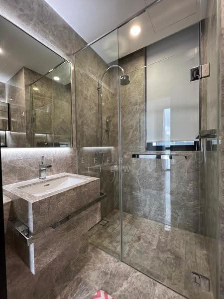 Martin Modern, 10 Martin Place, Orchard / River Valley, 3 Bedrooms, 1,012 sqft, Apartment For Sale, by Jeffrey Liew, 500259397 - Bathroom - PropertyGuru.com.sg