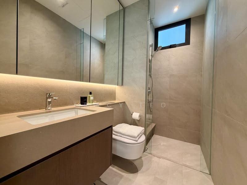 Amberwood at Holland, Tanglin / Holland / Bukit Timah, 5 Bedrooms, 1,335 sqft, Condominium For Sale, by Tracy Teo, 500259401 - Bathroom - PropertyGuru.com.sg