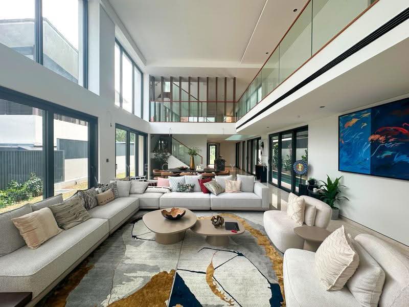 ★ GIANT ★ Brand New Freehold Detached at Braddell Heights Estate | Minutes to Lorong Chuan MRT, Matlock Rise, Mackerrow Road, Sommerville Road, Macpherson / Potong Pasir, 6 Bedrooms, 8,970 sqft, Detached House For Sale, by Yeo LiYin (Yvette Yeo) 杨丽颖, 500259410 - Living Room - PropertyGuru.com.sg