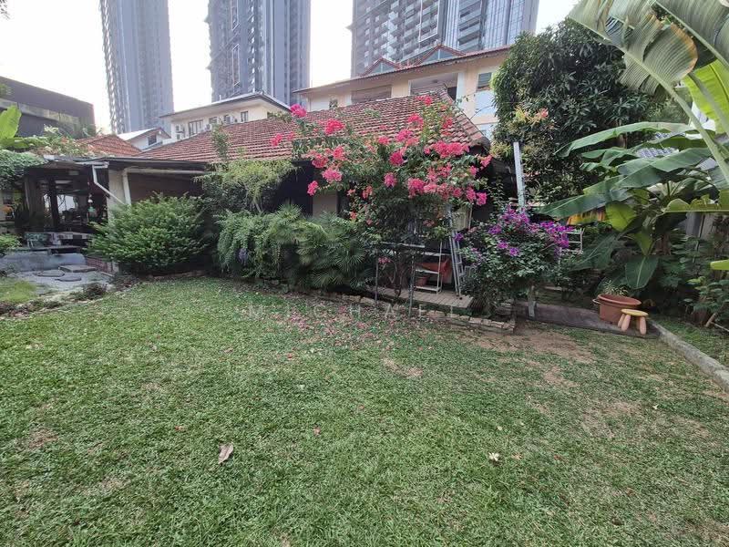Shepherd's Hill Estate, Shepard's Drive, Alexandra / Commonwealth, 3 Bedrooms, 2,500 sqft, Detached House For Sale, by Michael Ser, 500259411 - Exterior - PropertyGuru.com.sg