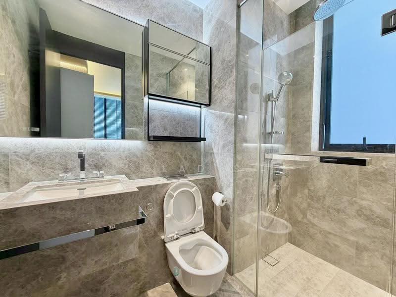 Martin Modern, 10 Martin Place, Orchard / River Valley, 3 Bedrooms, 1,421 sqft, Condominium For Sale, by Gladys Kee, 500259414 - Bathroom - PropertyGuru.com.sg
