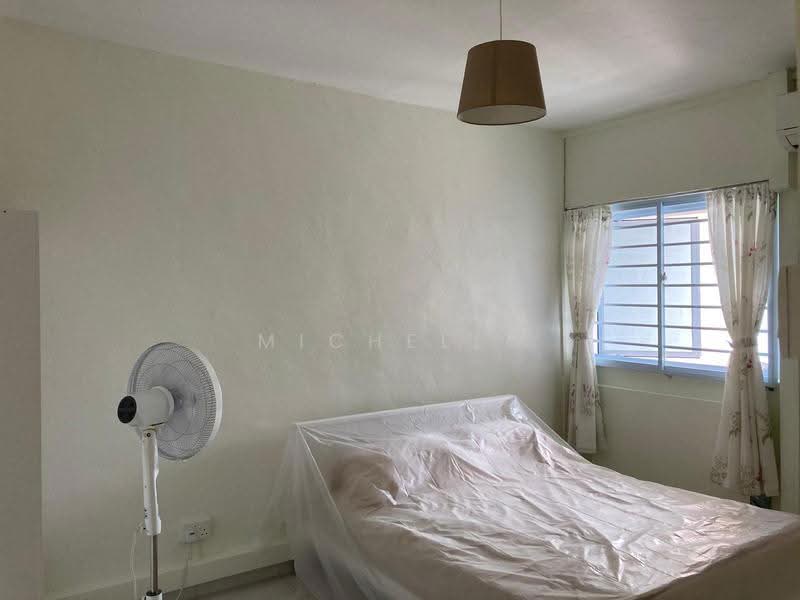250 Tampines Street 21, 250 Tampines Street 21, Pasir Ris / Tampines, 2 Bedrooms, 797 sqft, HDB Flat For Rent, by Michelle Lim Shu Ching, 500259428 - Master bed room - PropertyGuru.com.sg