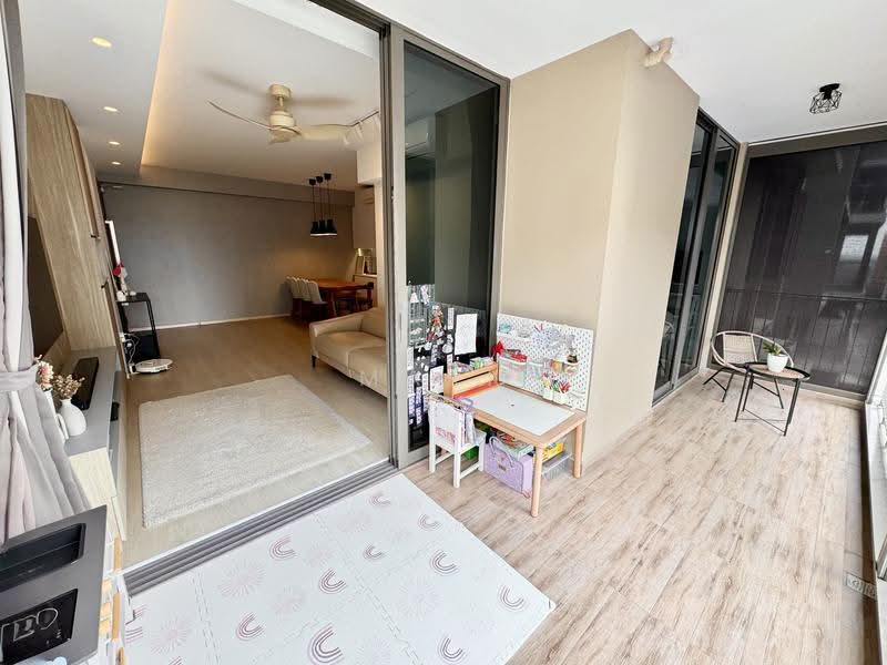 Treasure Crest, 60 Anchorvale Crescent, Hougang / Punggol / Sengkang, 3 Bedrooms, 1,152 sqft, Condominium For Sale, by Mark Foo, 500259432 - Living Room - PropertyGuru.com.sg