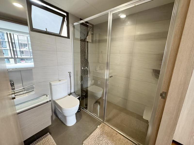 Treasure Crest, 60 Anchorvale Crescent, Hougang / Punggol / Sengkang, 3 Bedrooms, 1,152 sqft, Condominium For Sale, by Mark Foo, 500259432 - Bathroom - PropertyGuru.com.sg