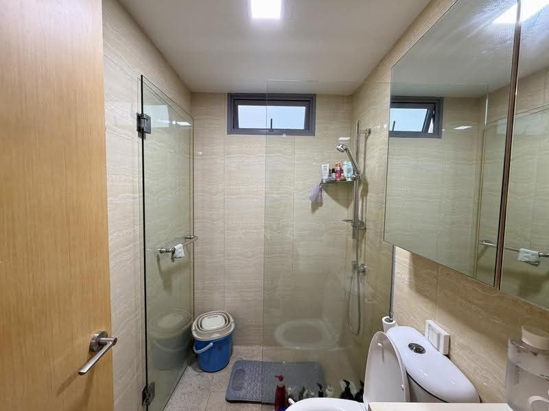 A Treasure Trove, 52 Punggol Walk, Hougang / Punggol / Sengkang, 2 Bedrooms, 1,001 sqft, Condominium For Sale, by Ang ShiQi, 500259437 - Bathroom - PropertyGuru.com.sg
