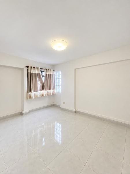684B Choa Chu Kang Crescent, 684B Choa Chu Kang Crescent, Dairy Farm / Bukit Panjang / Choa Chu Kang, 3 Bedrooms, 980 sqft, HDB Flat For Sale, by June Ong, 500259438 - Interior - PropertyGuru.com.sg