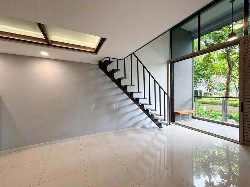 Kandis Residence, 2 Kandis Link, Sembawang / Yishun, 3 Bedrooms, 937 sqft, Condominium For Sale, by Junese See, 500259451 - Living Room - PropertyGuru.com.sg