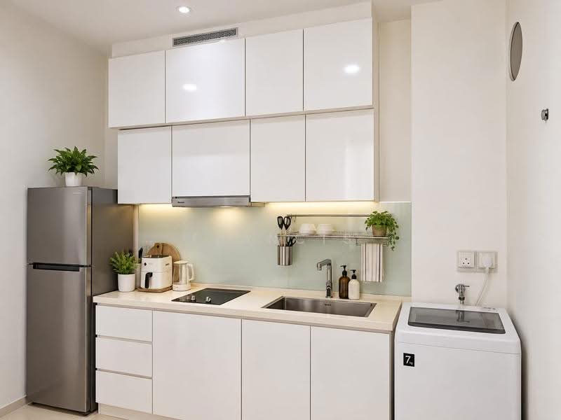 The Silver Fir, 9 Butterworth Lane, East Coast / Marine Parade, 1 Bedroom, 527 sqft, Apartment For Sale, by Francis Low, 500259452 - Kitchen - PropertyGuru.com.sg