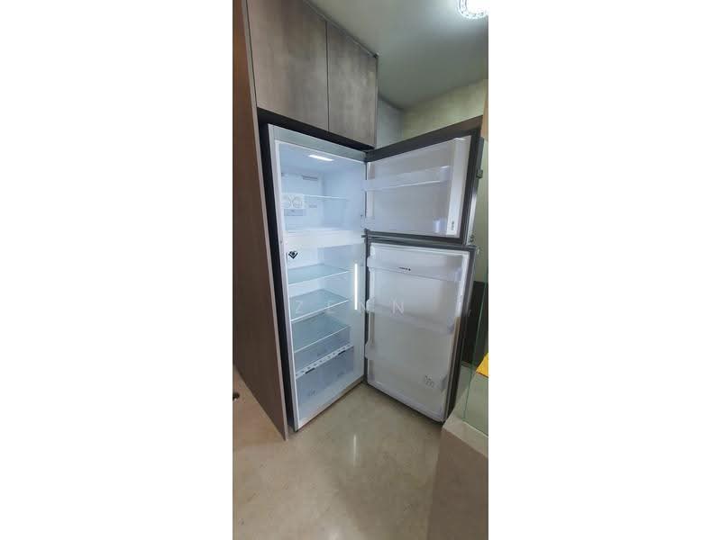 Avenue South Residence, 1 Silat Avenue, Alexandra / Commonwealth, 2 Bedrooms, 657 sqft, Condominium For Rent, by Zenn Tan, 500259454 - Kitchen - PropertyGuru.com.sg