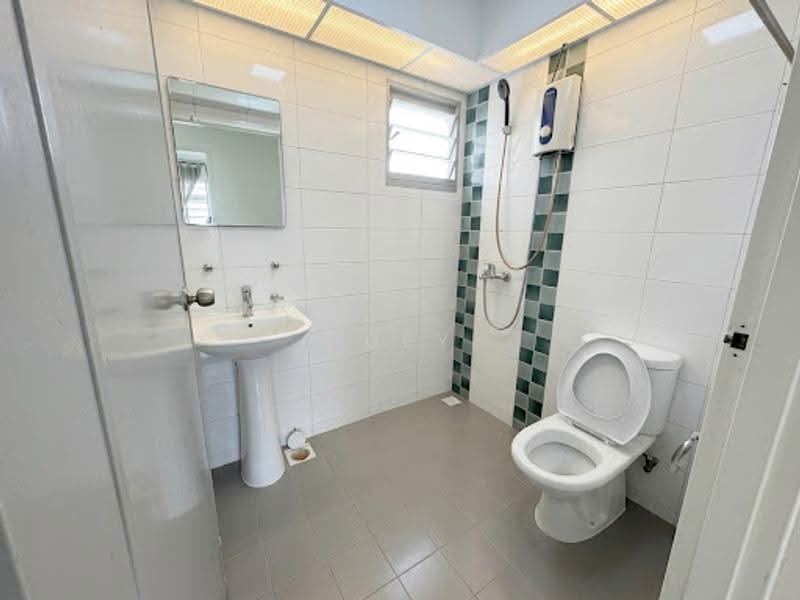 805B Keat Hong Close, 805B Keat Hong Close, Dairy Farm / Bukit Panjang / Choa Chu Kang, 3 Bedrooms, 1,001 sqft, HDB Flat For Rent, by Huey Ling, 500259457 - Bathroom - PropertyGuru.com.sg