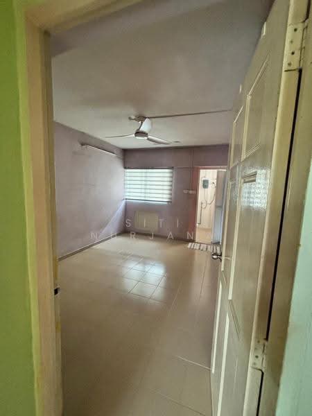 141 Tampines Street 12, 141 Tampines Street 12, Pasir Ris / Tampines, 3 Bedrooms, 1,109 sqft, HDB Flat For Sale, by Siti Nurjana Binte Oyong, 500259459 - Interior - PropertyGuru.com.sg