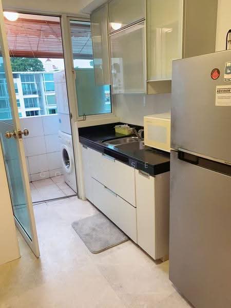 Mackenzie Regency, 33 Mackenzie Road, Orchard / River Valley, Room Rental, 120 sqft, Condominium For Rent, by BUNNY, 500259463 - Kitchen - PropertyGuru.com.sg