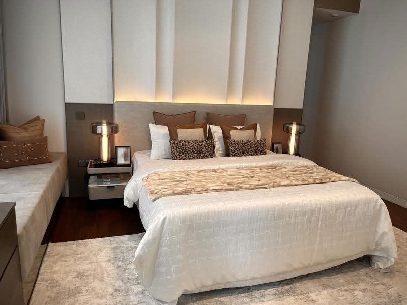 The Oliv @ Balmoral, 11C Balmoral Road, Tanglin / Holland / Bukit Timah, 4 Bedrooms, 3,337 sqft, Apartment For Sale, by Dennis Lim, 500259466 - Bedroom - PropertyGuru.com.sg