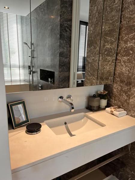 The Oliv @ Balmoral, 11C Balmoral Road, Tanglin / Holland / Bukit Timah, 4 Bedrooms, 3,337 sqft, Apartment For Sale, by Dennis Lim, 500259466 - Bathroom - PropertyGuru.com.sg