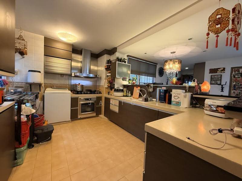 629 Senja Road, 629 Senja Road, Dairy Farm / Bukit Panjang / Choa Chu Kang, 3 Bedrooms, 1,184 sqft, HDB Flat For Sale, by Janice Lau, 500259474 - Kitchen - PropertyGuru.com.sg