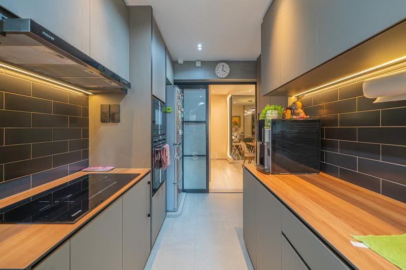 61C Strathmore Avenue, 61C Strathmore Avenue, Alexandra / Commonwealth, 3 Bedrooms, 1,001 sqft, HDB Flat For Sale, by Jason Low, 500259476 - Kitchen - PropertyGuru.com.sg
