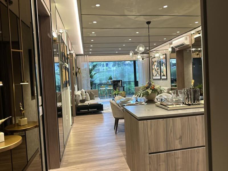 ELTA, 12 Clementi Avenue 1, Buona Vista / West Coast / Clementi New Town, 4 Bedrooms, 1,313 sqft, Condominium For Sale, by Michelle Chew, 500259482 - Living Room - PropertyGuru.com.sg