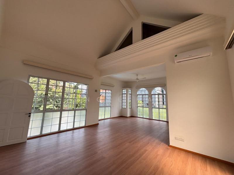 2-Storey Detached Bungalow at District 15, Clacton Road, East Coast / Marine Parade, 6 Bedrooms, 4,150 sqft, Detached House For Rent, by Angelina Tan, 500259485 - Living Room - PropertyGuru.com.sg