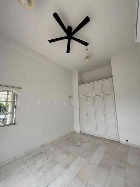 2-Storey Detached Bungalow at District 15, Clacton Road, East Coast / Marine Parade, 6 Bedrooms, 4,150 sqft, Detached House For Rent, by Angelina Tan, 500259485 - Bedroom - PropertyGuru.com.sg