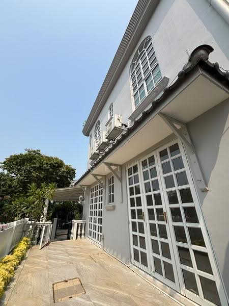 2-Storey Detached Bungalow at District 15, Clacton Road, East Coast / Marine Parade, 6 Bedrooms, 4,150 sqft, Detached House For Rent, by Angelina Tan, 500259485 - Exterior - PropertyGuru.com.sg