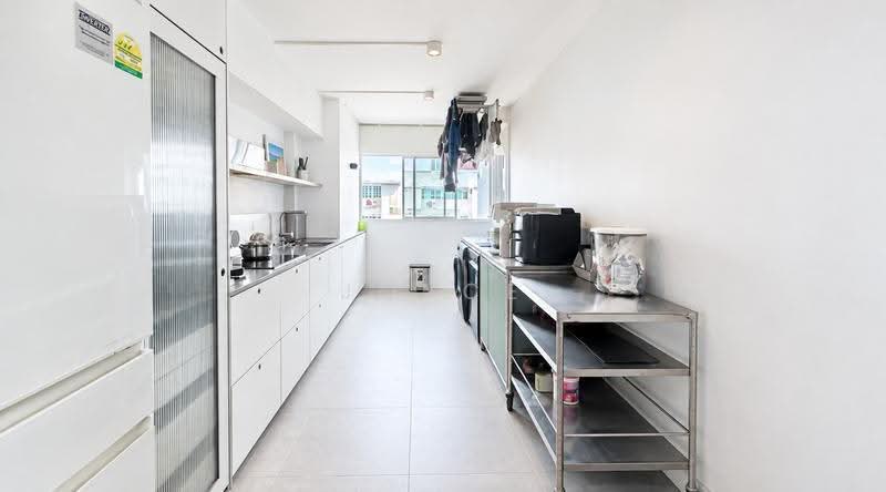 448 Tampines Street 42, 448 Tampines Street 42, Pasir Ris / Tampines, Room Rental, 120 sqft, HDB Flat For Rent, by Joyce Tan 陈慧珊, 500259488 - Kitchen - PropertyGuru.com.sg