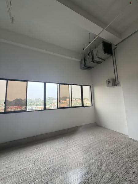 Food Vision @ Mandai, 21 Mandai Estate, Admiralty / Woodlands, 1,722 sqft, Factory / Workshop (B2) For Rent, by Tan Qiyang, 500259493 - Interior - CommercialGuru.com.sg