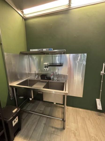 East Village, 430 Upper Changi Road, Bedok / Upper East Coast, 205 sqft, Mall Shop For Sale, by Alize Ng, 500259500 - Interior - CommercialGuru.com.sg