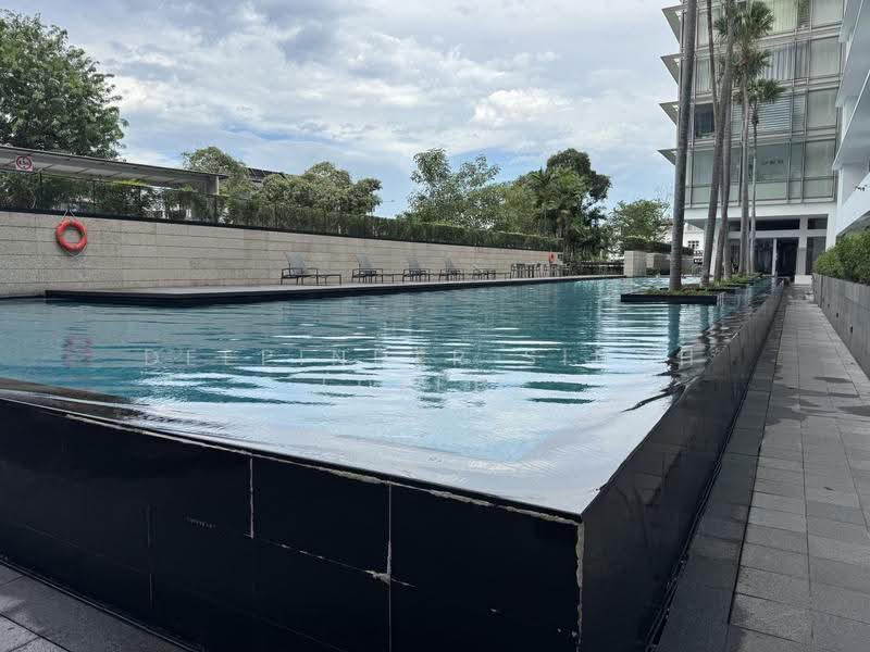 The Trumps, 1 Jalan Kembangan, Eunos / Geylang / Paya Lebar, 3 Bedrooms, 1,292 sqft, Condominium For Sale, by Deepinder Singh (Deep), 500259501 - Pool - PropertyGuru.com.sg