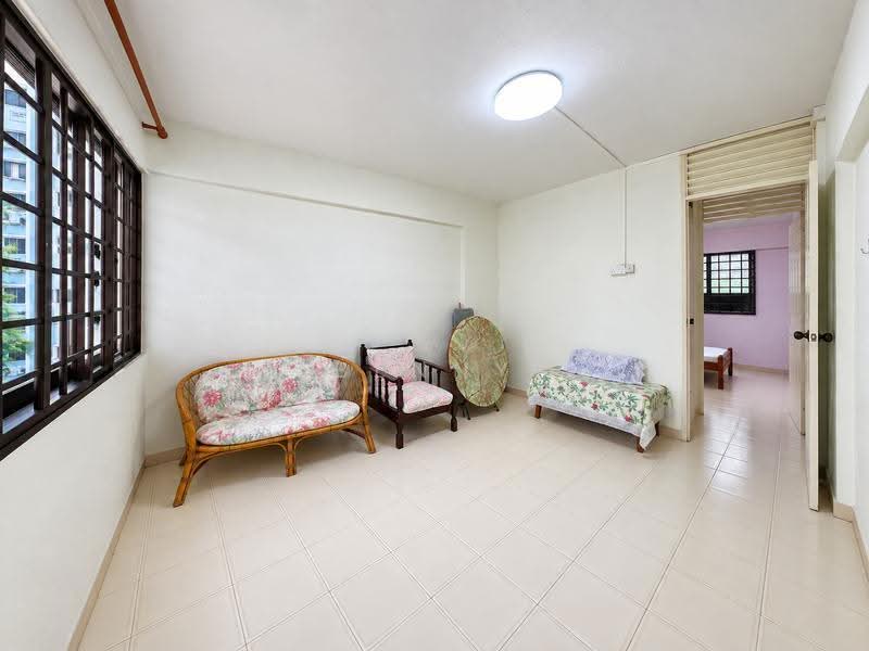 242 Bukit Batok East Avenue 5, 242 Bukit Batok East Avenue 5, Dairy Farm / Bukit Panjang / Choa Chu Kang, 3 Bedrooms, 980 sqft, HDB Flat For Sale, by Benny Ng, 500259523 - Bedroom 1 - PropertyGuru.com.sg