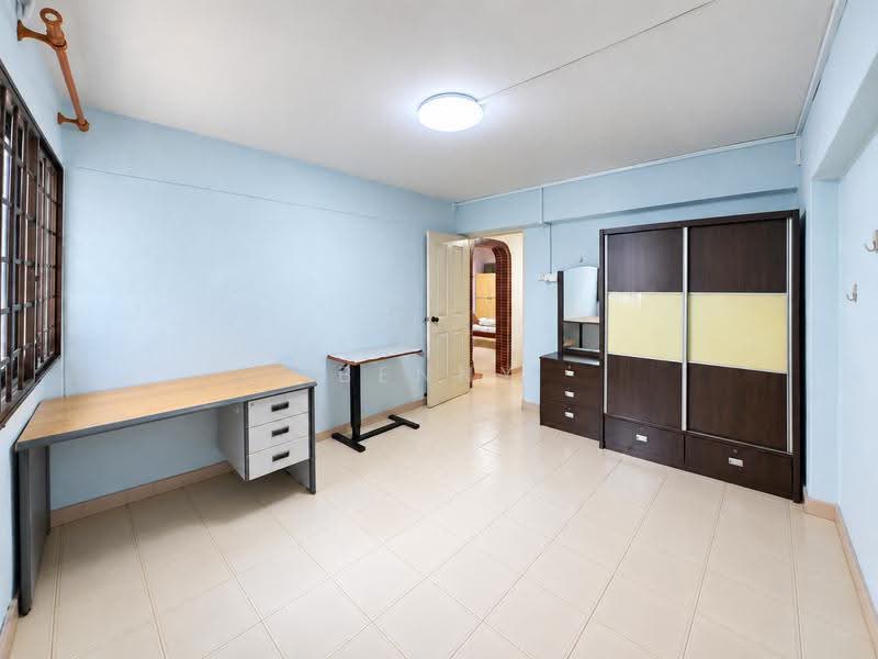 242 Bukit Batok East Avenue 5, 242 Bukit Batok East Avenue 5, Dairy Farm / Bukit Panjang / Choa Chu Kang, 3 Bedrooms, 980 sqft, HDB Flat For Sale, by Benny Ng, 500259523 - Master Bedroom - PropertyGuru.com.sg