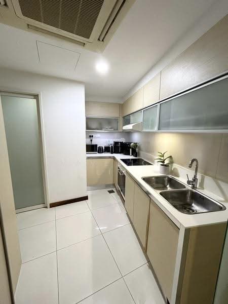 The Sail @ Marina Bay, 6 Marina Boulevard, Boat Quay / Raffles Place / Marina, 3 Bedrooms, 1,313 sqft, Condominium For Sale, by Maverick Lim, 500259532 - Kitchen - PropertyGuru.com.sg