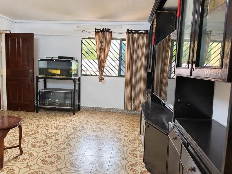 522 Ang Mo Kio Avenue 5, 522 Ang Mo Kio Avenue 5, Ang Mo Kio / Bishan / Thomson, 3 Bedrooms, 980 sqft, HDB Flat For Sale, by Mani Subramanian Veeramani, 500259533 - Living Room - PropertyGuru.com.sg