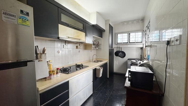 689A Choa Chu Kang Drive, 689A Choa Chu Kang Drive, Dairy Farm / Bukit Panjang / Choa Chu Kang, 3 Bedrooms, 1,184 sqft, HDB Flat For Sale, by Jocelyn Chua 蔡颸嬣, 500259538 - Kitchen - PropertyGuru.com.sg
