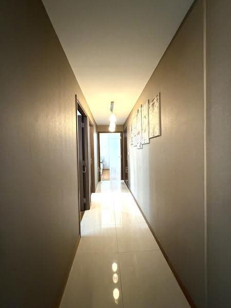 1 Canberra, 7 Canberra Drive, Sembawang / Yishun, 3 Bedrooms, 1,249 sqft, Condominium For Rent, by Janet Chew, 500259556 - Corridor - PropertyGuru.com.sg