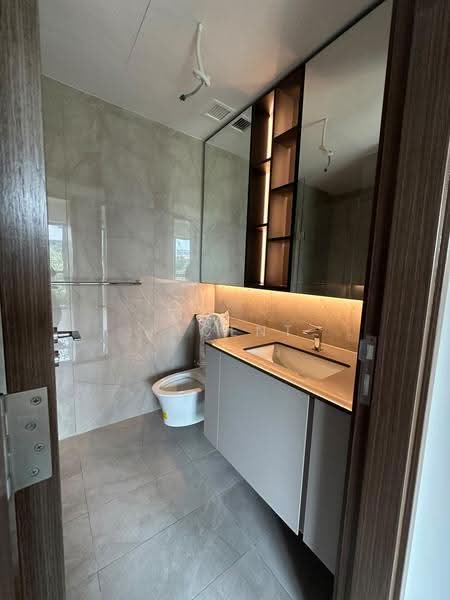 Grand Dunman, 18 Dunman Road, East Coast / Marine Parade, 4 Bedrooms, 1,421 sqft, Condominium For Rent, by Jacent Jj Ong, 500259558 - Bathroom - PropertyGuru.com.sg