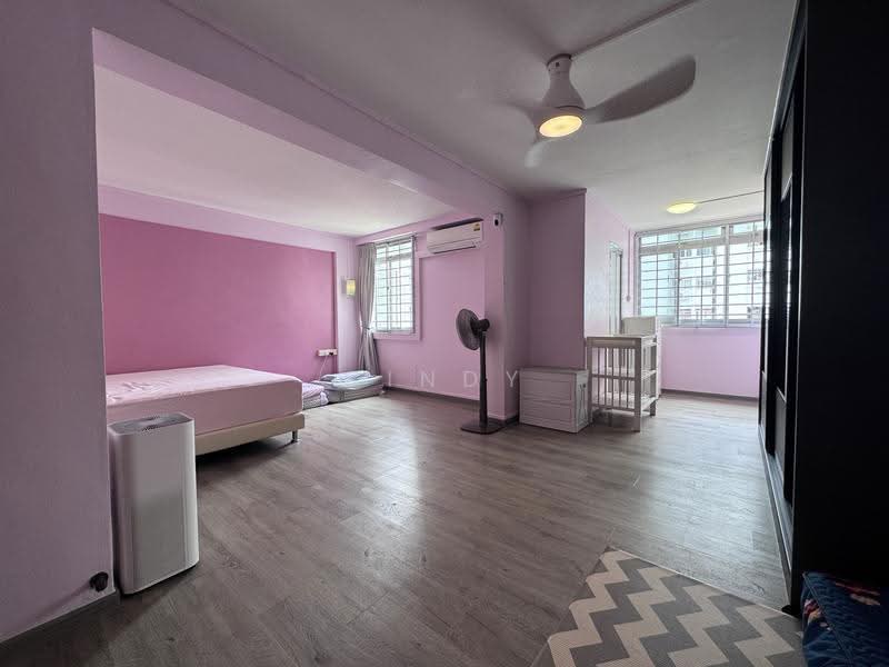 417 Tampines Street 41, 417 Tampines Street 41, Pasir Ris / Tampines, 3 Bedrooms, 1,324 sqft, HDB Flat For Sale, by Cindy Ong, 500259595 - Master Bedroom - PropertyGuru.com.sg