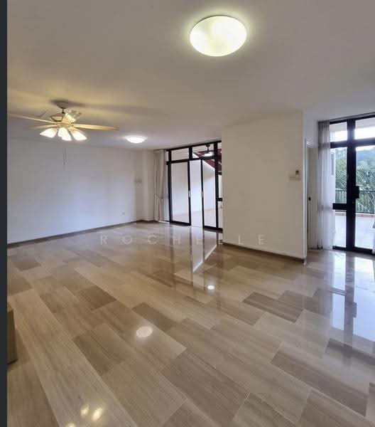 Point Loma, 30 Shelford Road, Newton / Novena, 4 Bedrooms, 322 sqft, Apartment For Rent, by Rochelle De S Meegolle, 500259601 - Living Room - PropertyGuru.com.sg