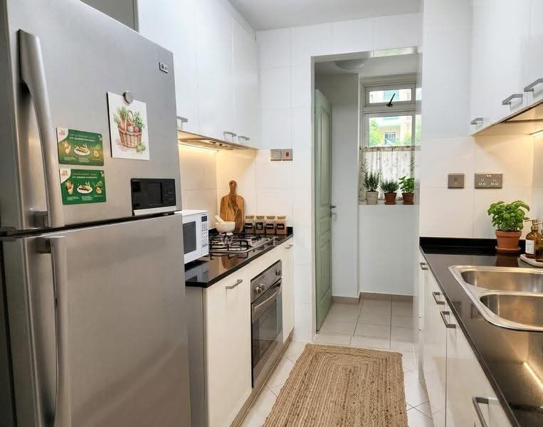 Meraprime, 301 Jalan Bukit Ho Swee, Alexandra / Commonwealth, Room Rental, 1,200 sqft, Condominium For Rent, by Ween Keat, 500259631 - Kitchen - PropertyGuru.com.sg