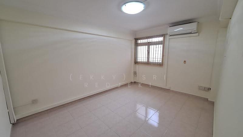1 Lorong 7 Toa Payoh, 1 Lorong 7 Toa Payoh, Balestier / Toa Payoh, 2 Bedrooms, 720 sqft, HDB Flat For Sale, by (Ekky) Sri Redjeki Widjaja, 500259659 - Interior - PropertyGuru.com.sg