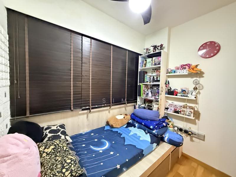 Hedges Park Condominium, 85 Flora Drive, Changi Airport / Changi Village, 2 Bedrooms, 872 sqft, Condominium For Sale, by Sim Kok Hin, 500259660 - Bedroom - PropertyGuru.com.sg